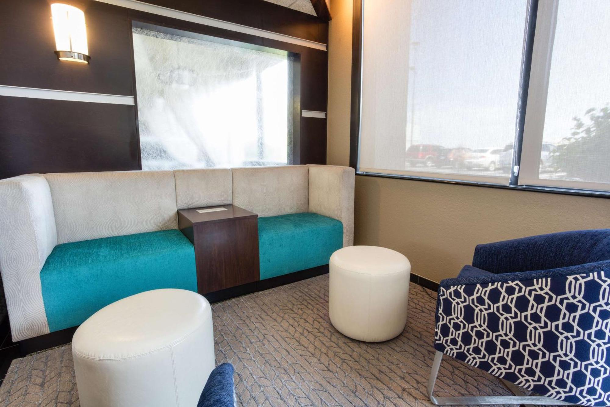Drury Inn & Suites Kansas City Airport ภายนอก รูปภาพ
