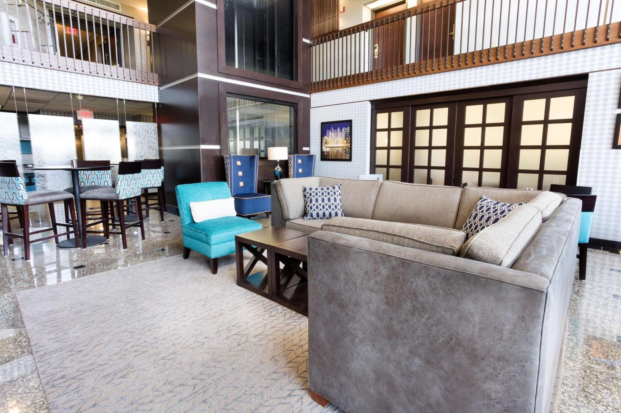 Drury Inn & Suites Kansas City Airport ภายนอก รูปภาพ
